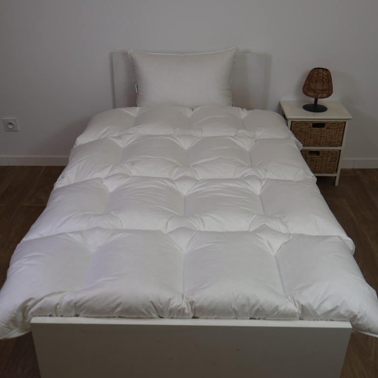Couette Semi-Cassette 140x200